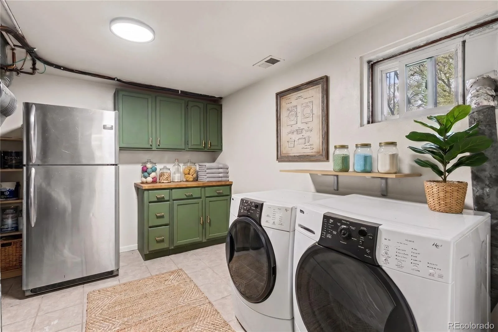 1890 S Monaco Parkway Denver CO 80224 | MLS #REC9351380 08272026004450 1600 14