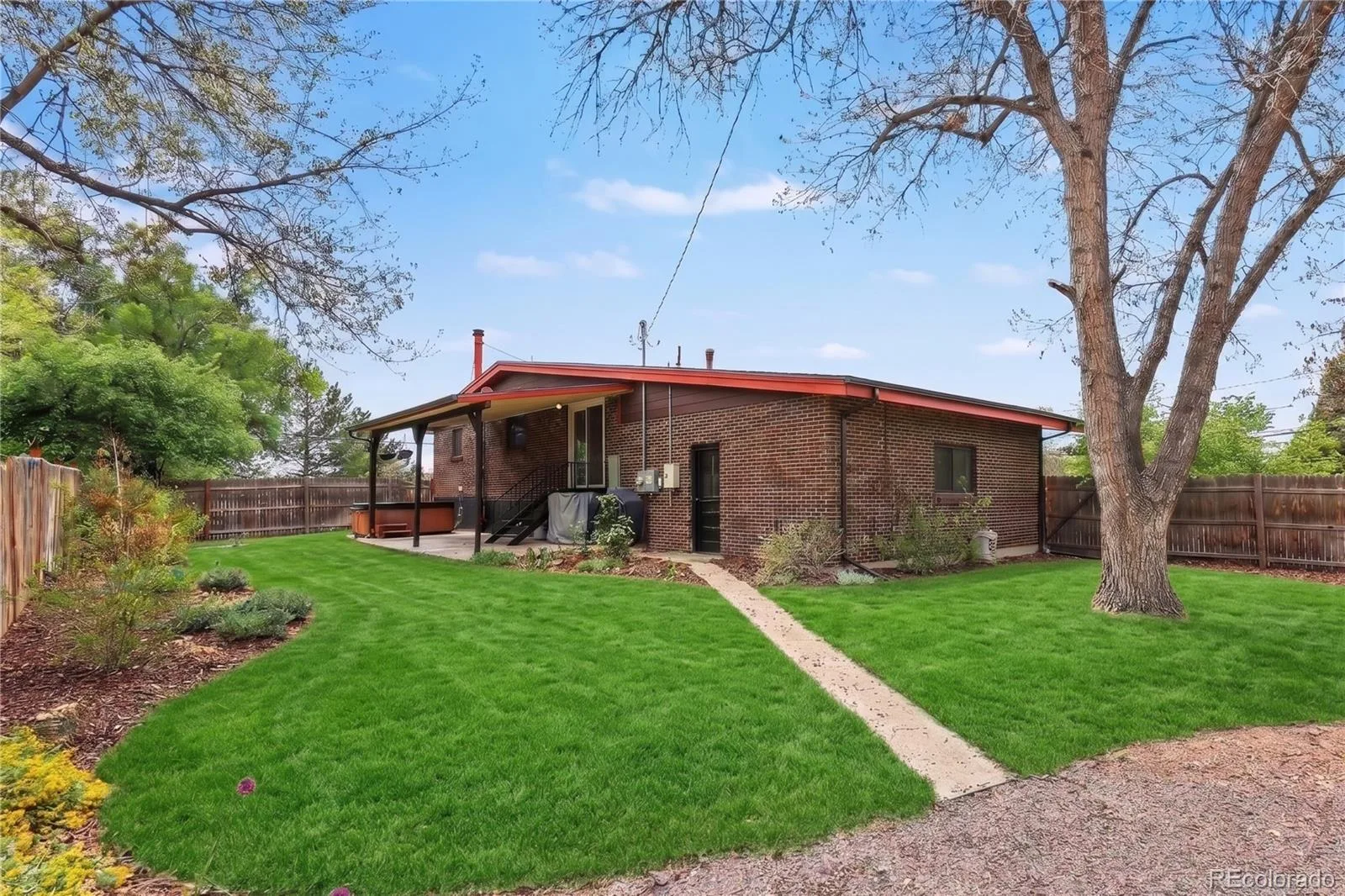 1890 S Monaco Parkway Denver CO 80224 | MLS #REC9351380 08272026004450 1600 17