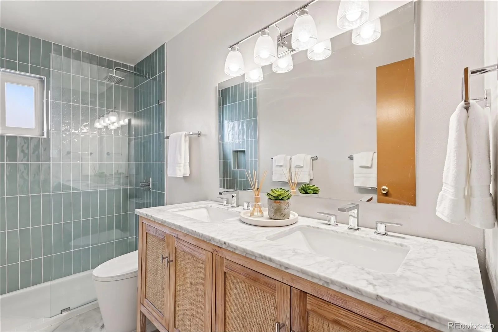 1890 S Monaco Parkway Denver CO 80224 | MLS #REC9351380 08272026004450 1600 3