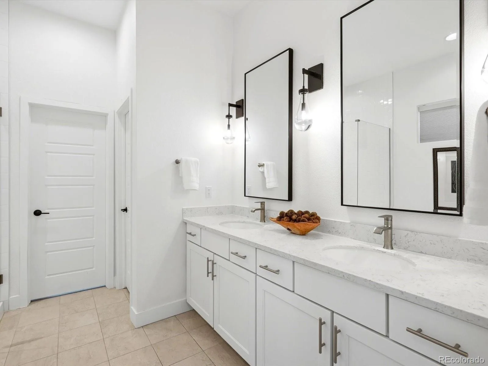 1612 Stablecross Drive Castle Rock CO 80108 MLS #REC9352259 07312026190821 1600 21