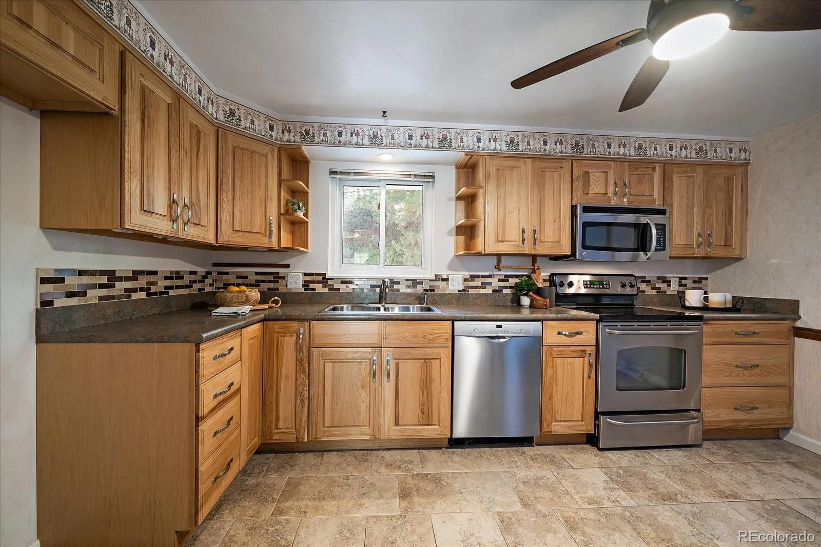 13582 W Dakota Avenue Lakewood CO 80228 | MLS #REC9354333 09272026043419 1600 12