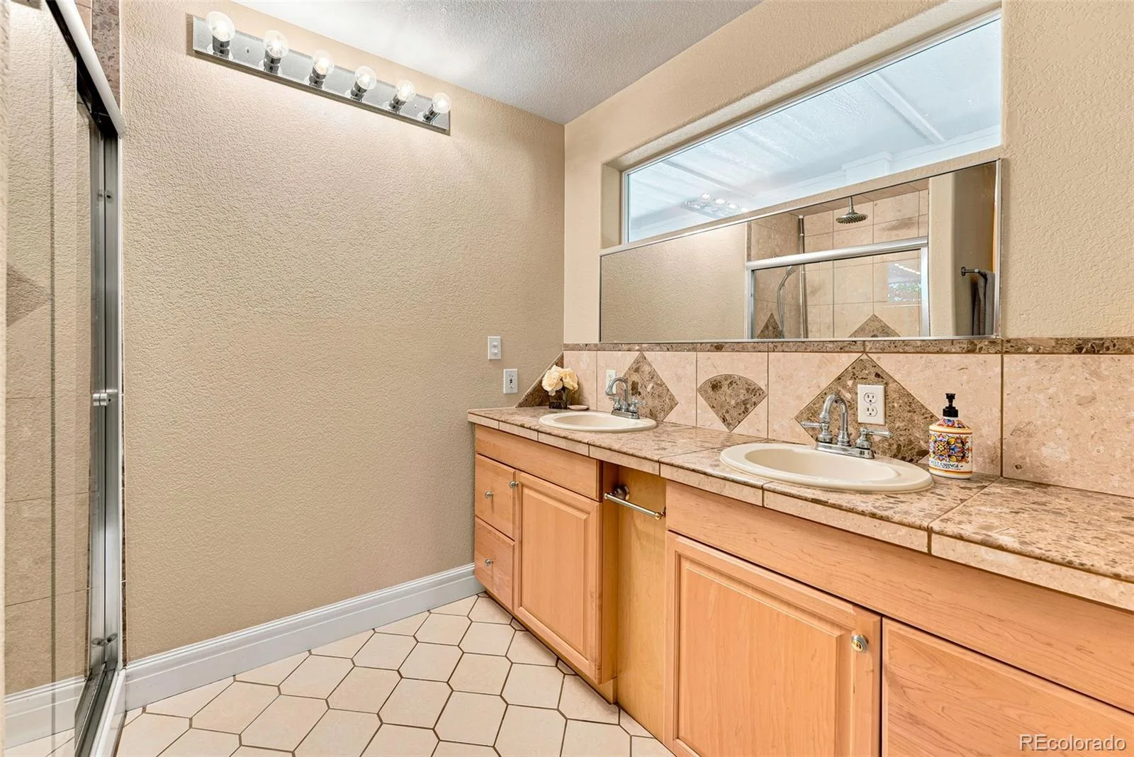 9381 W 67th Place Arvada CO 80004 | MLS #REC9355436 07242026160112 1600 20