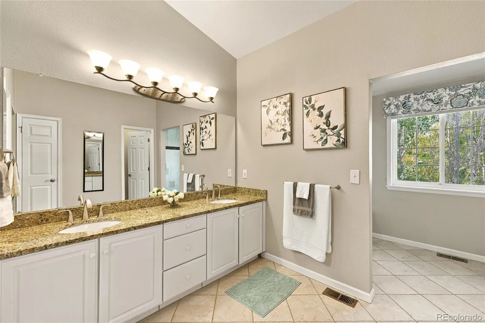 2411 S Holman Circle Lakewood CO 80228 | MLS #REC9357810 10072026164931 1600 29