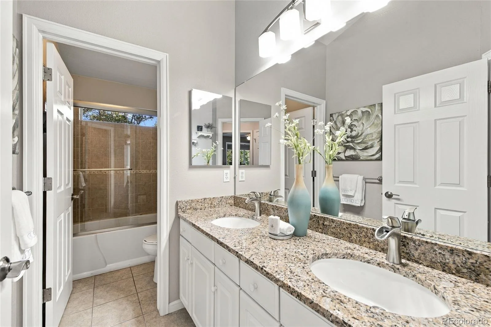 2411 S Holman Circle Lakewood CO 80228 | MLS #REC9357810 10072026164931 1600 36