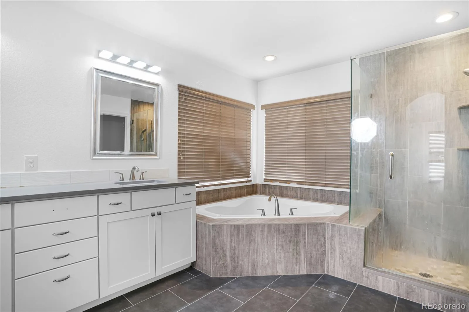 8691 E Hawaii Drive Denver CO 80231 MLS #REC9359025 06082026211901 1600 16
