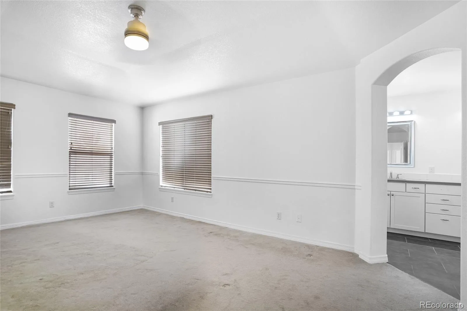 8691 E Hawaii Drive Denver CO 80231 MLS #REC9359025 06082026211901 1600 19