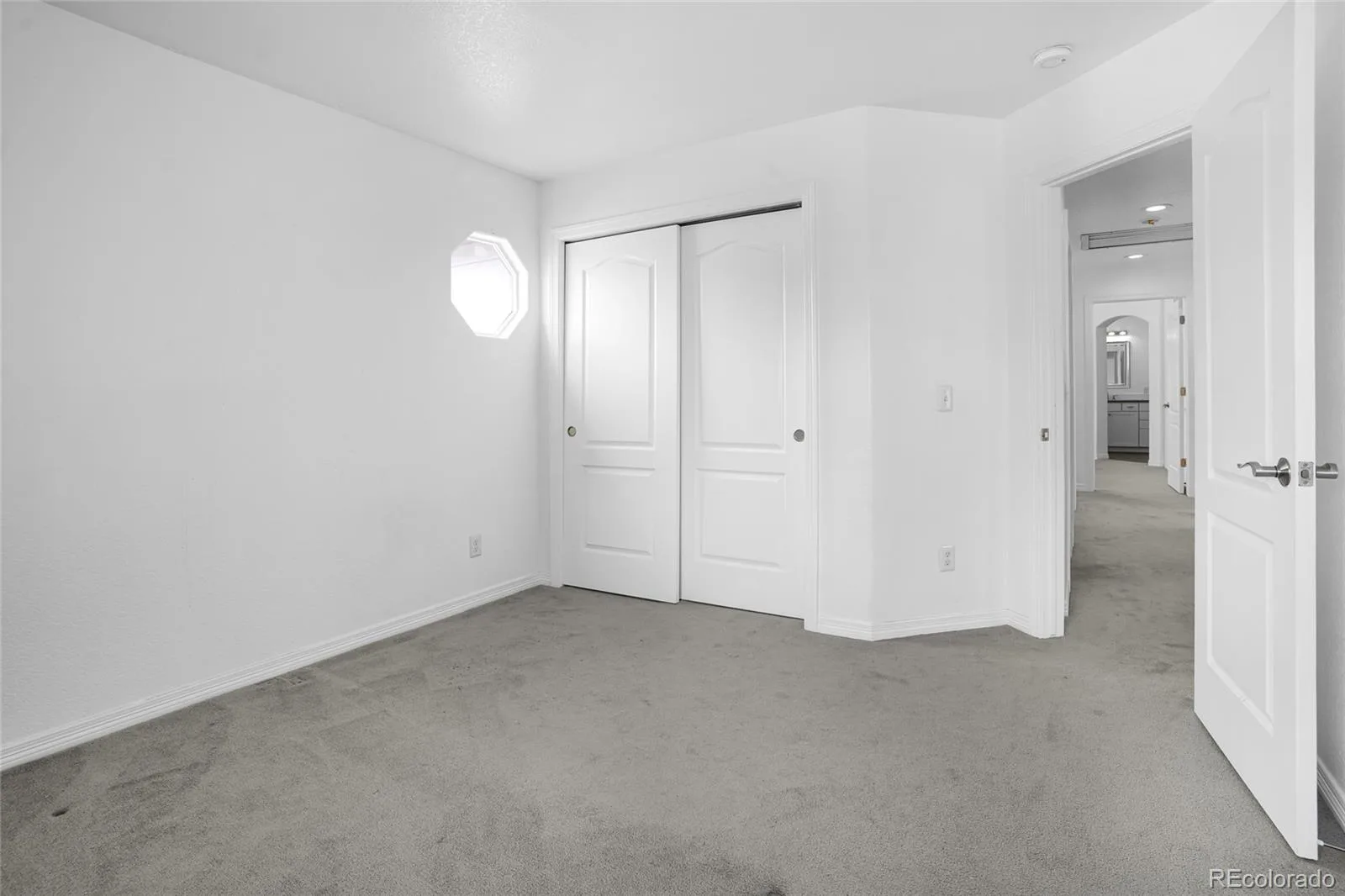 8691 E Hawaii Drive Denver CO 80231 MLS #REC9359025 06082026211901 1600 23