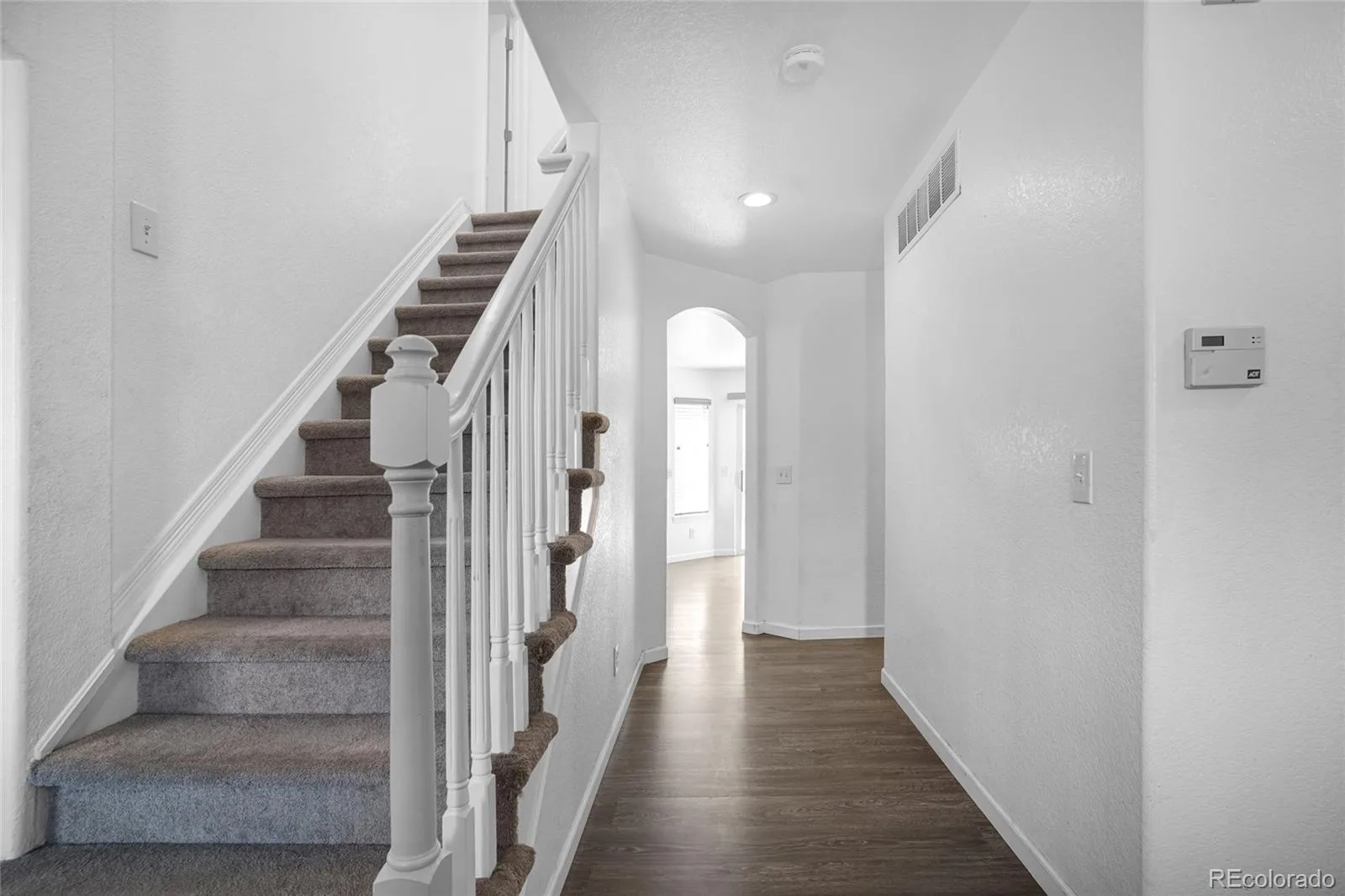 8691 E Hawaii Drive Denver CO 80231 MLS #REC9359025 06082026211901 1600 3