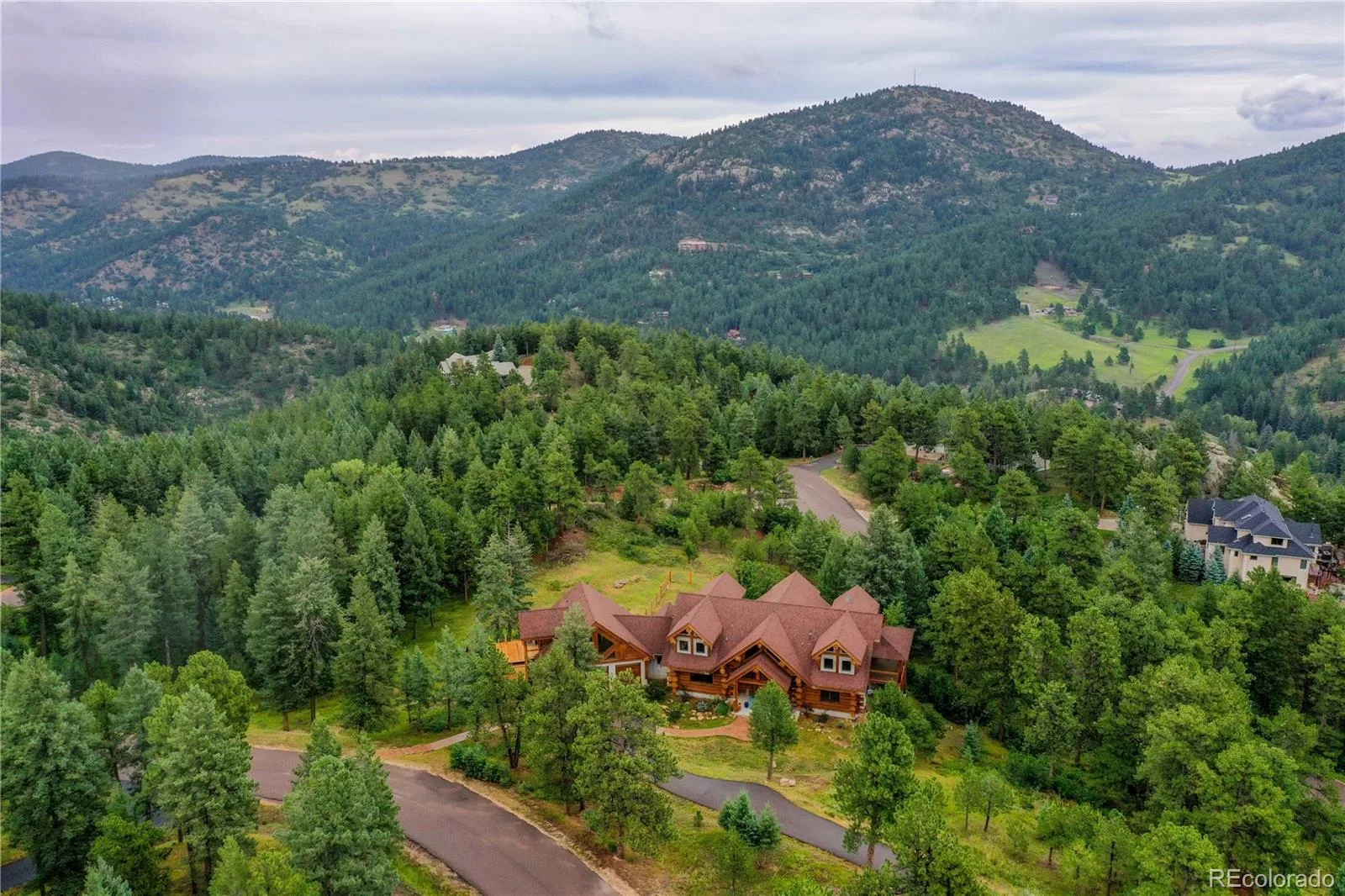 7181 S Andrea Lane Morrison CO 80465 | MLS #REC9360527 08032026214608 1600 3