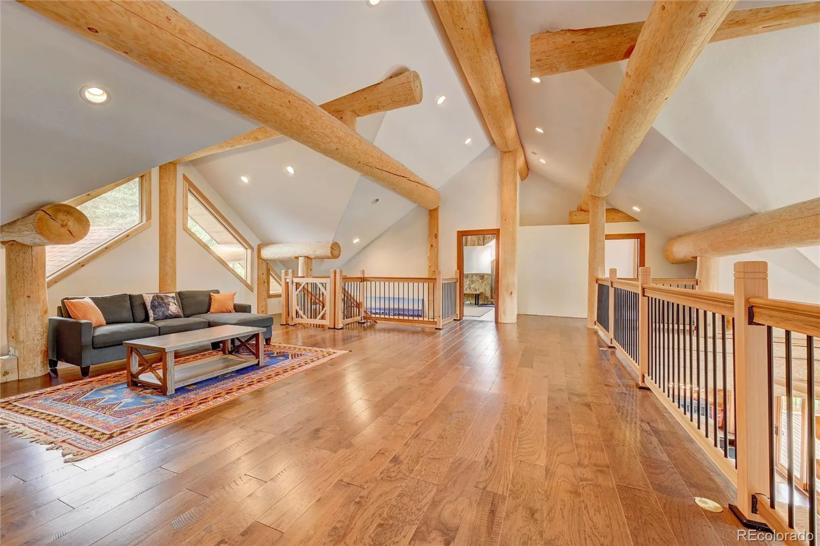 7181 S Andrea Lane Morrison CO 80465 | MLS #REC9360527 08032026214608 1600 33