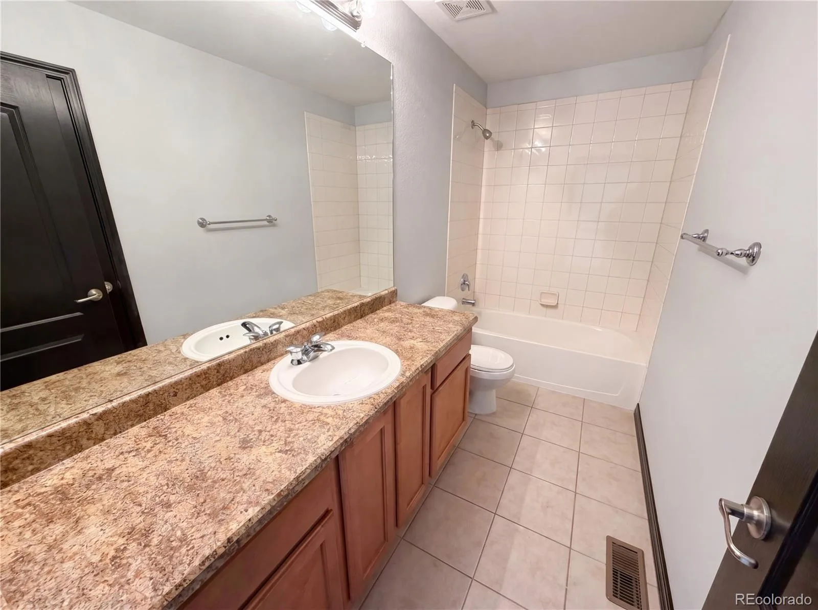 7469 S Biloxi Court Aurora CO 80016 MLS #REC9361457 06012026191515 1600 32