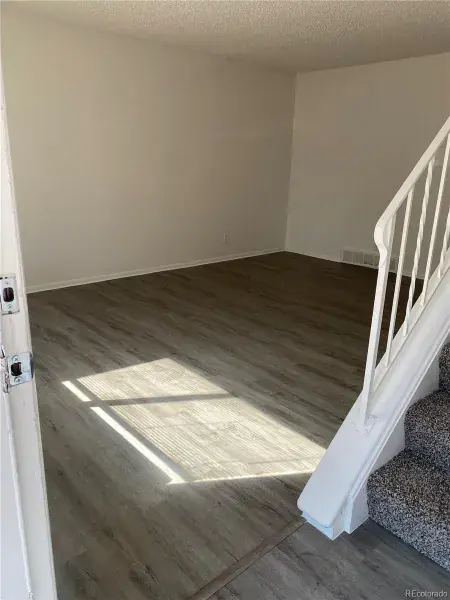 1321 Sable Boulevard Aurora CO 80011 | MLS #REC9362514 02132026143412 800 2