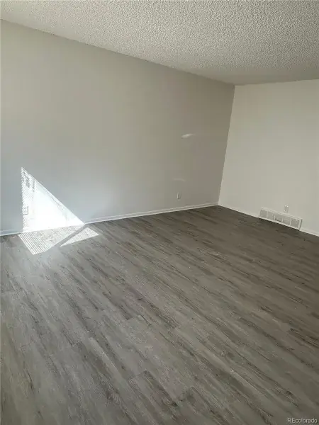 1321 Sable Boulevard Aurora CO 80011 | MLS #REC9362514 02132026143412 800 9