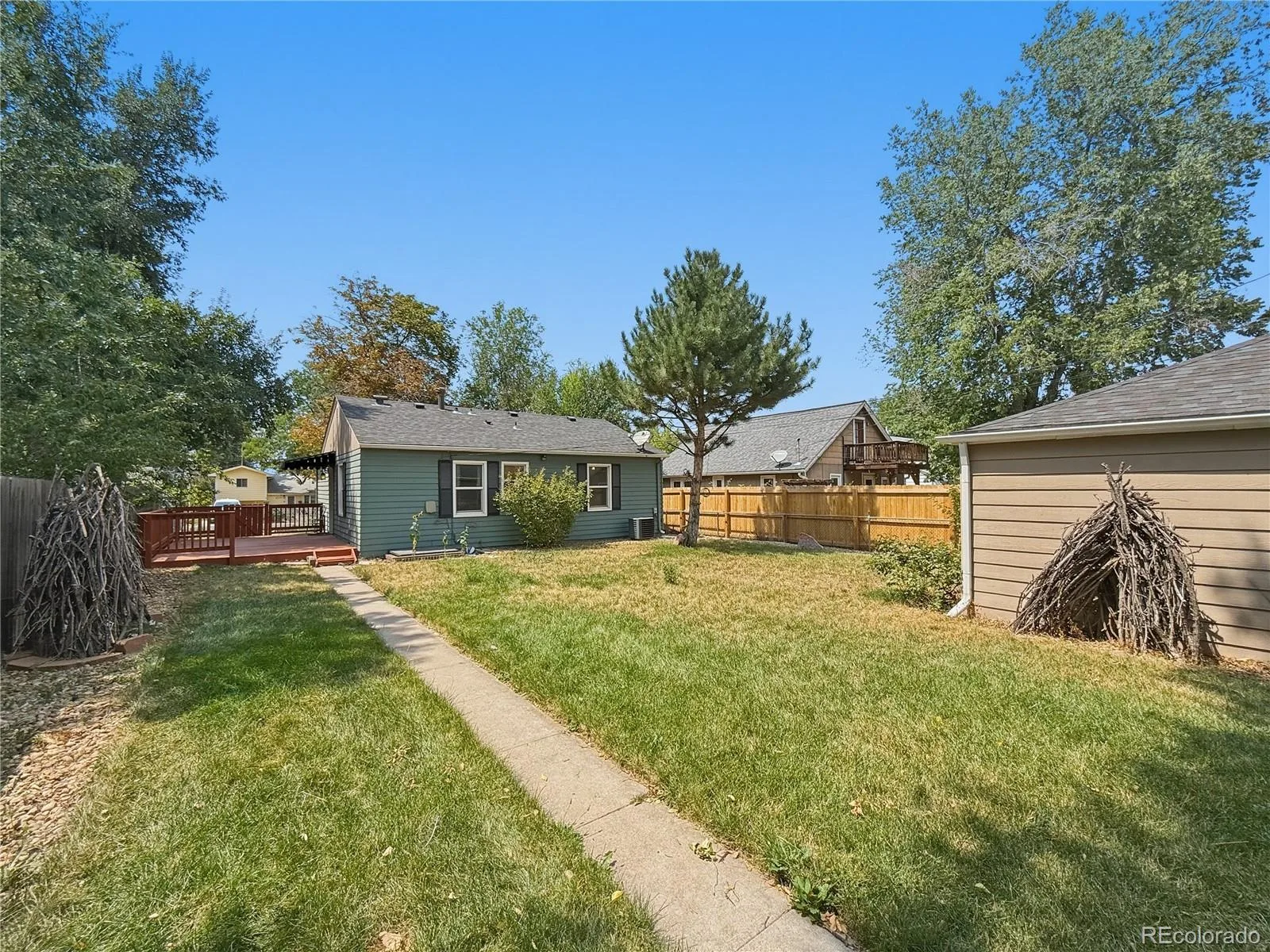 4224 S Fox Street Englewood CO 80110 | MLS #REC9363568 08122026152747 1600 14