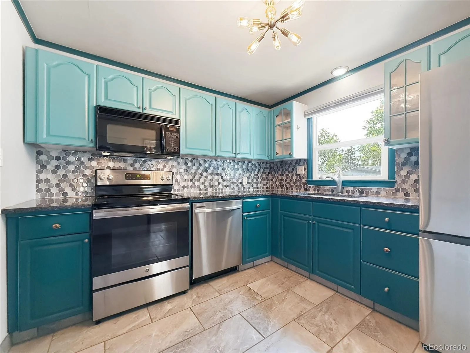 4224 S Fox Street Englewood CO 80110 | MLS #REC9363568 08122026152747 1600 3