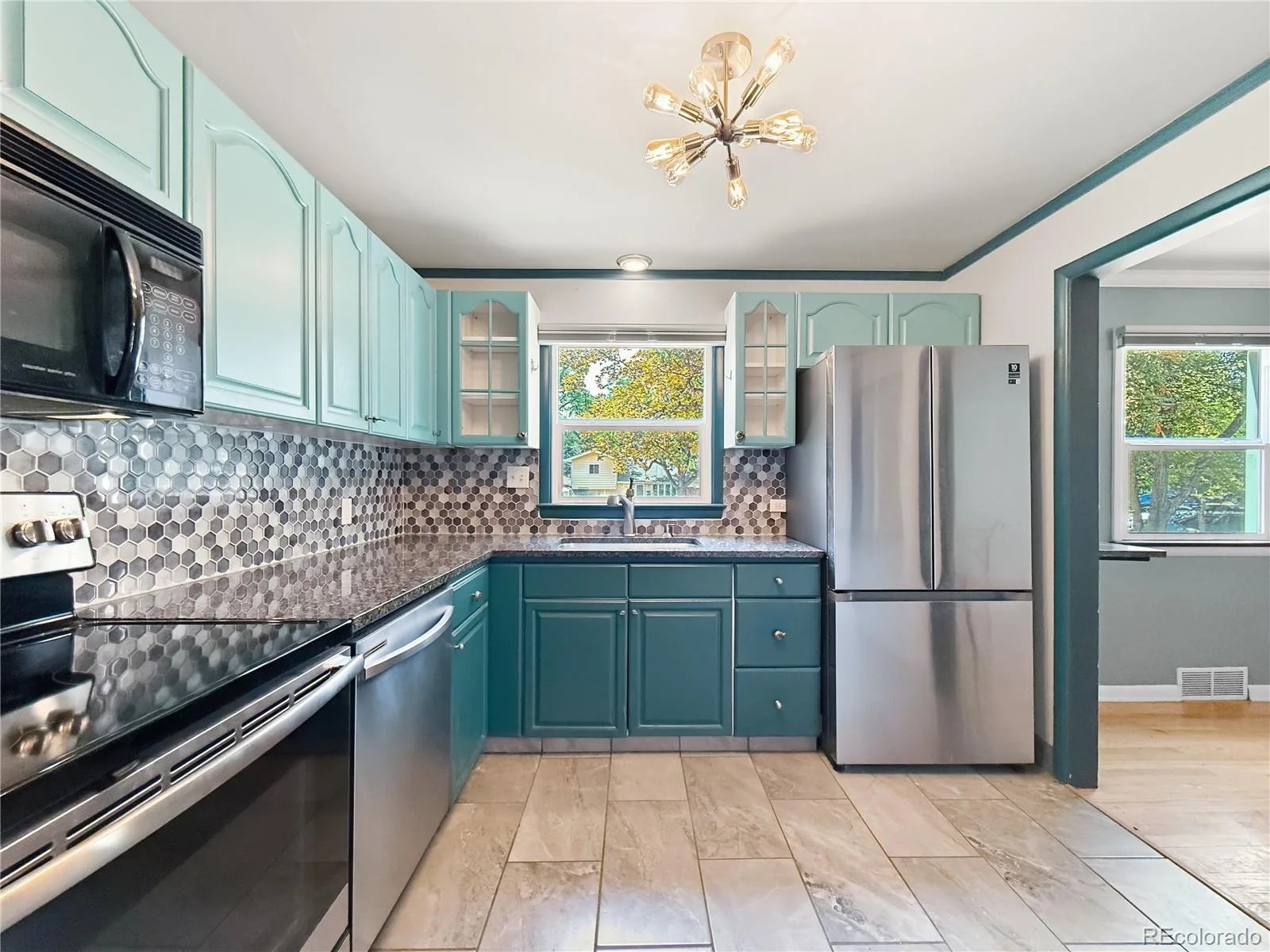 4224 S Fox Street Englewood CO 80110 | MLS #REC9363568 08122026152747 1600 4