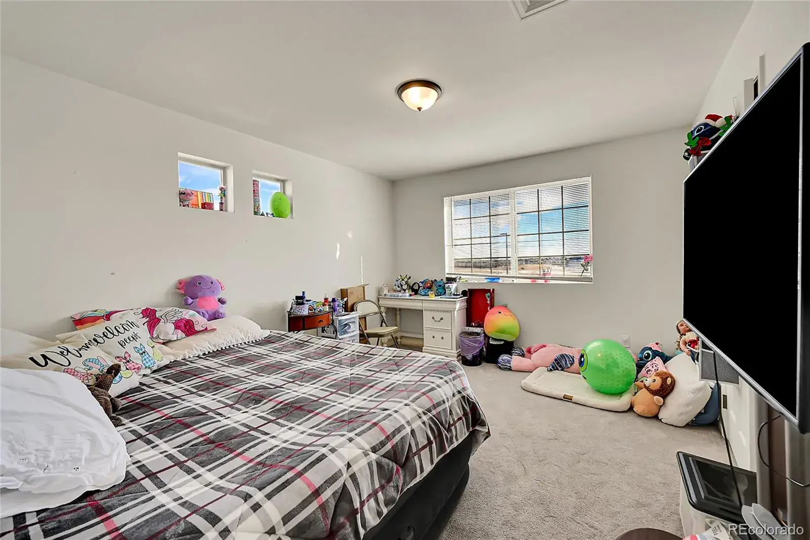 10096 Zeno Street Commerce City CO 80022 | MLS #REC9368237 03022026200702 1600 12
