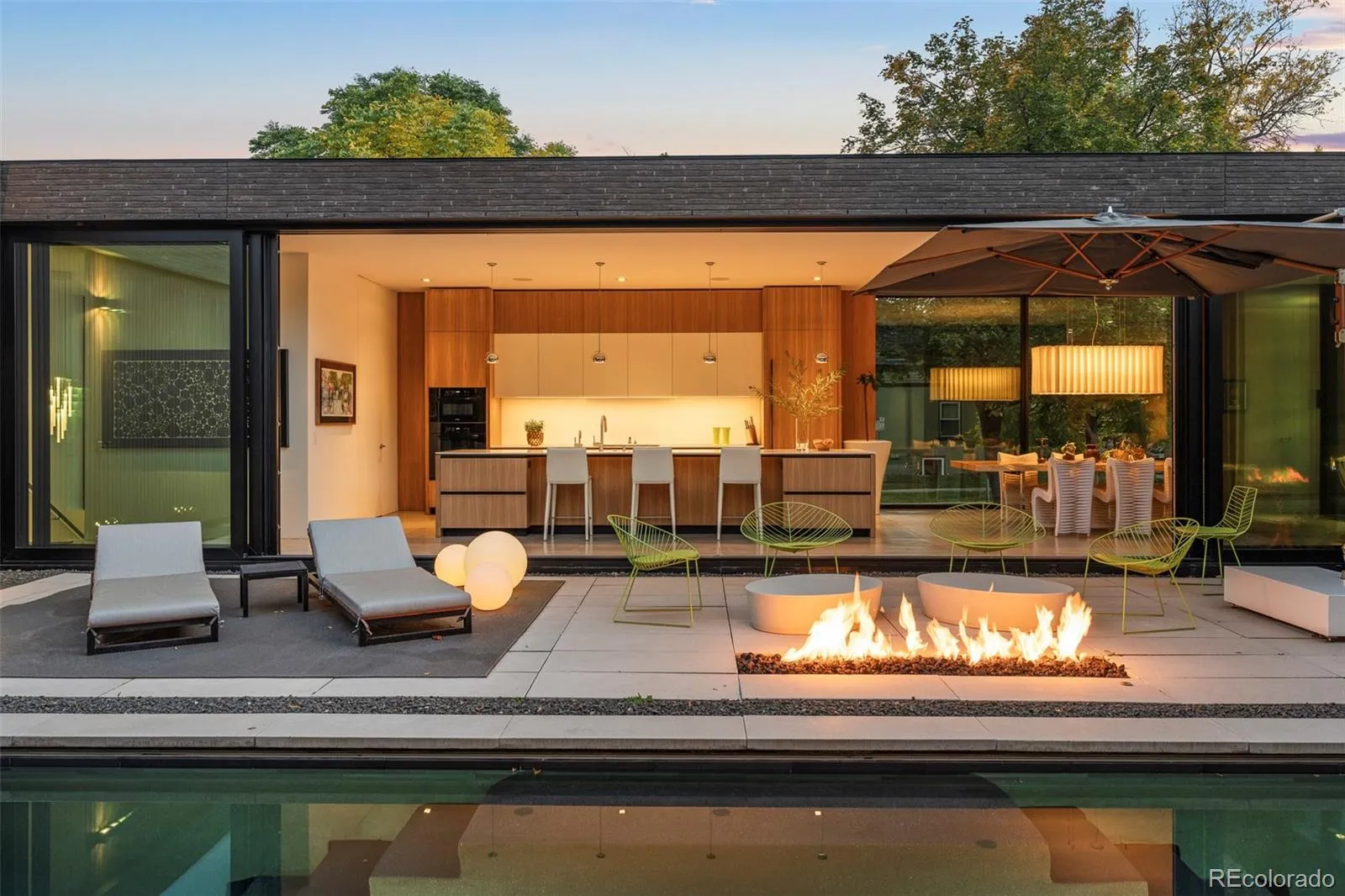 04112026172149 1600 22