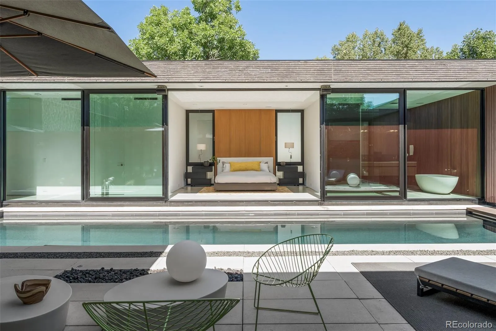 04112026172149 1600 25