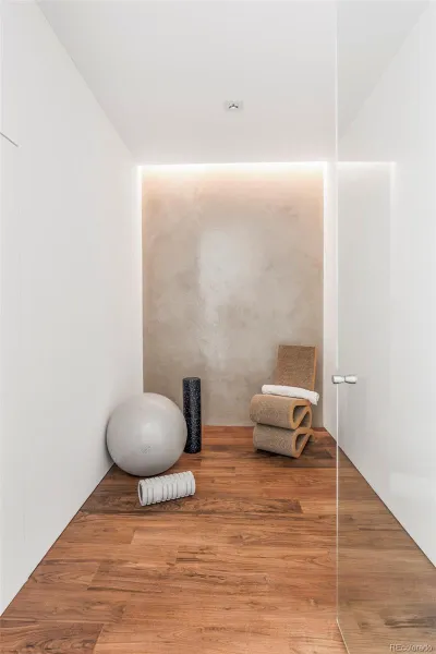 04112026172149 800 21