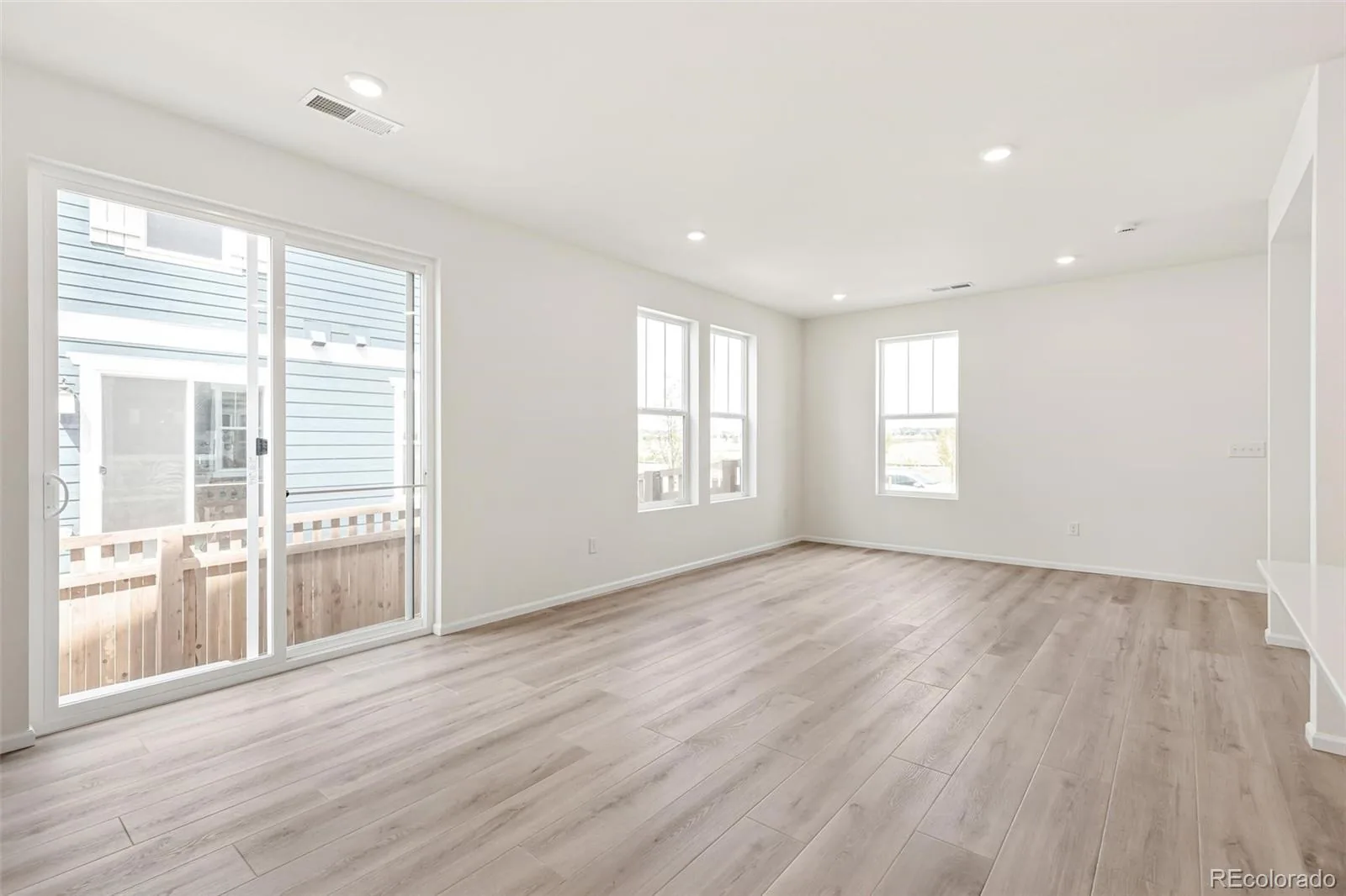 5753 N Lisbon Street Aurora CO 80019 | MLS #REC9369111 08132026213920 1600 1