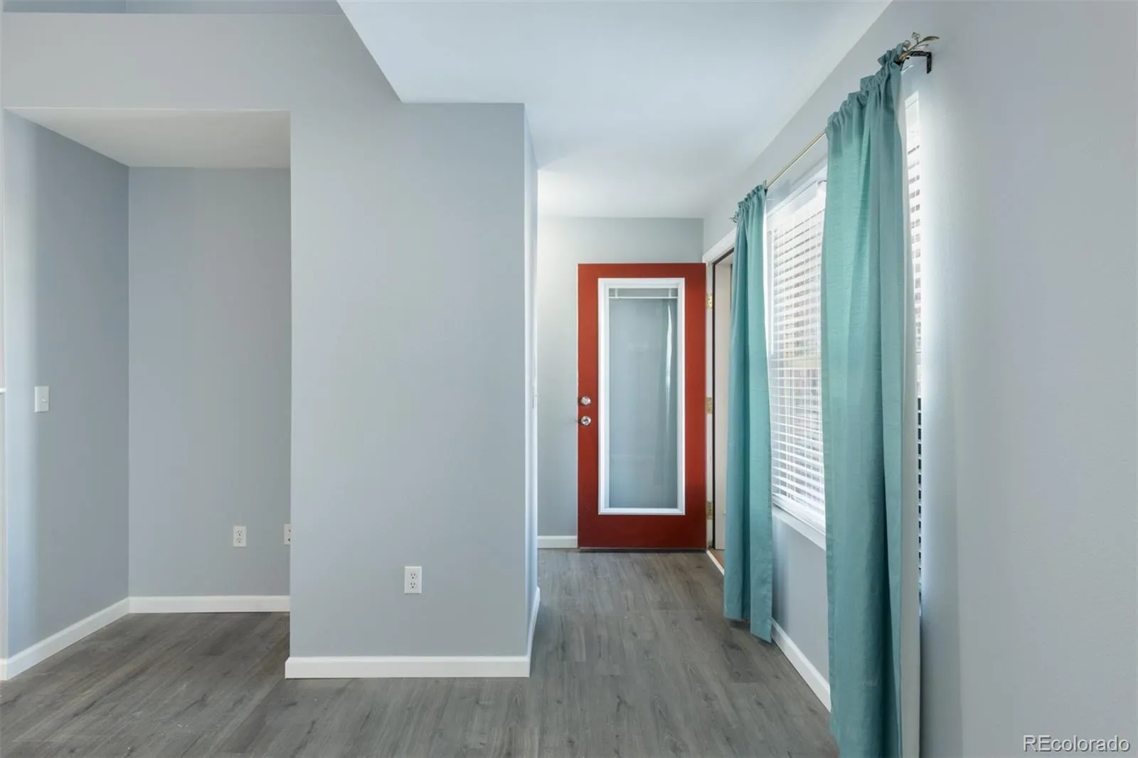2542 S Bahama Circle #D Aurora CO 80013 MLS #REC9371248 04102026152843 1600 1