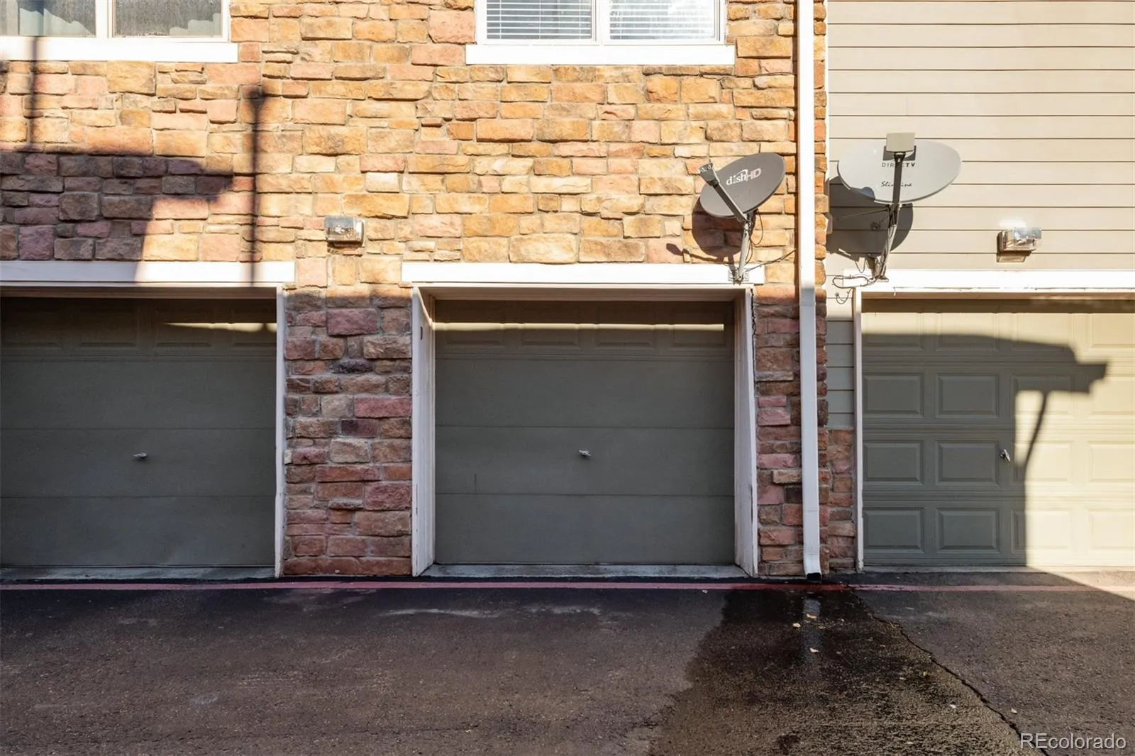 2542 S Bahama Circle #D Aurora CO 80013 MLS #REC9371248 04102026152843 1600 9