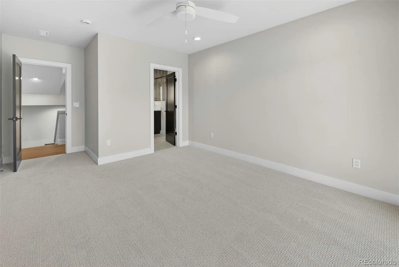 04212026232010 1600 23