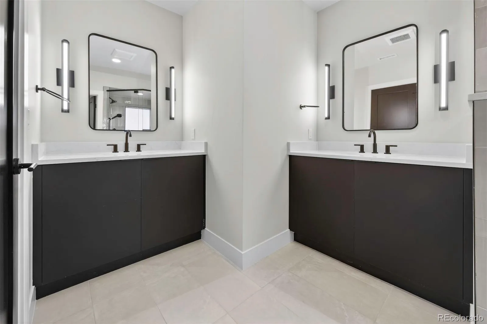 04212026232010 1600 24