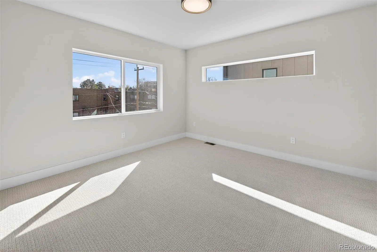 04212026232010 1600 29