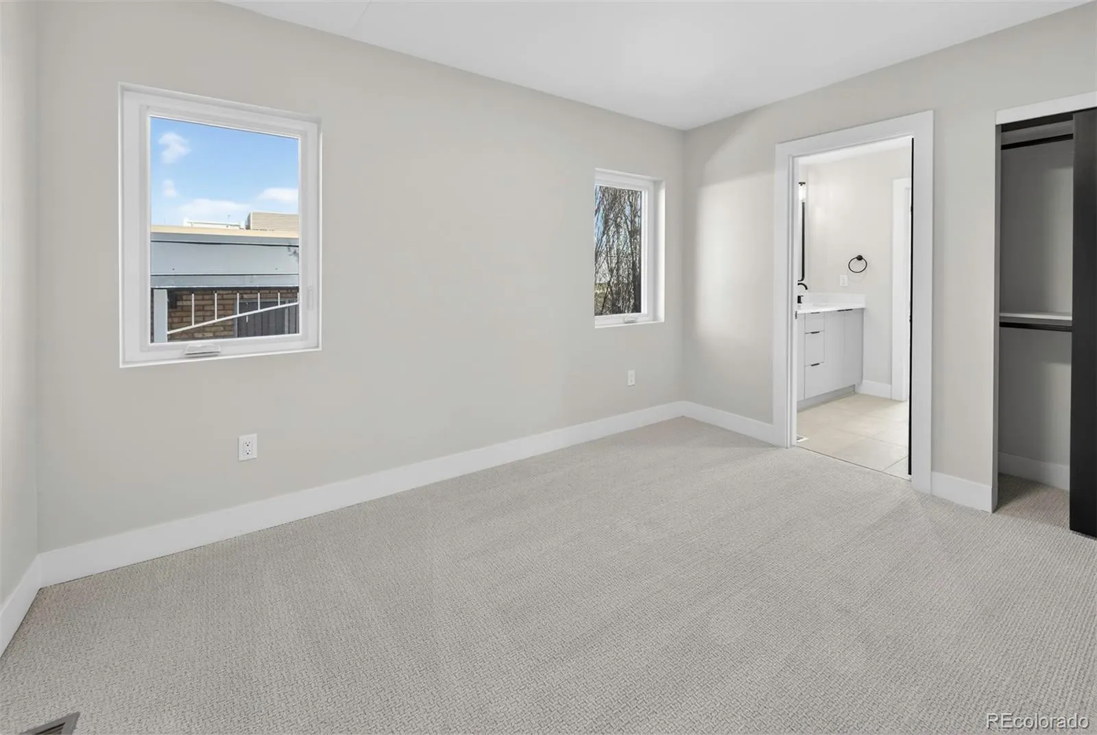 04212026232010 1600 34