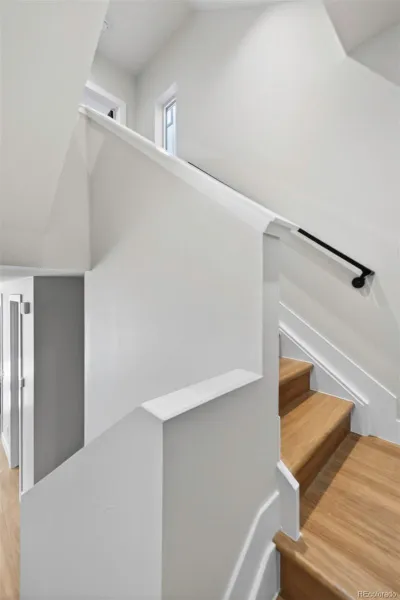 04212026232010 800 19