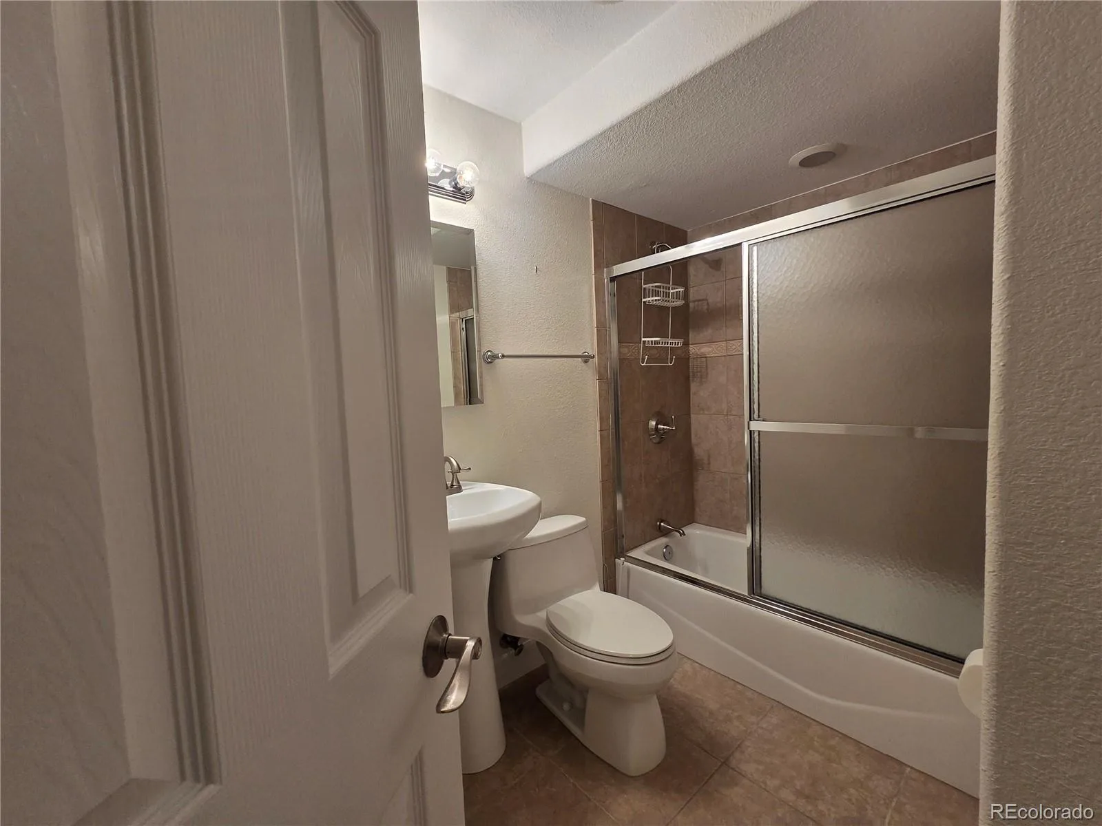 8094 Kline Court Arvada CO 80005 MLS #REC9377775 07032026181143 1600 13