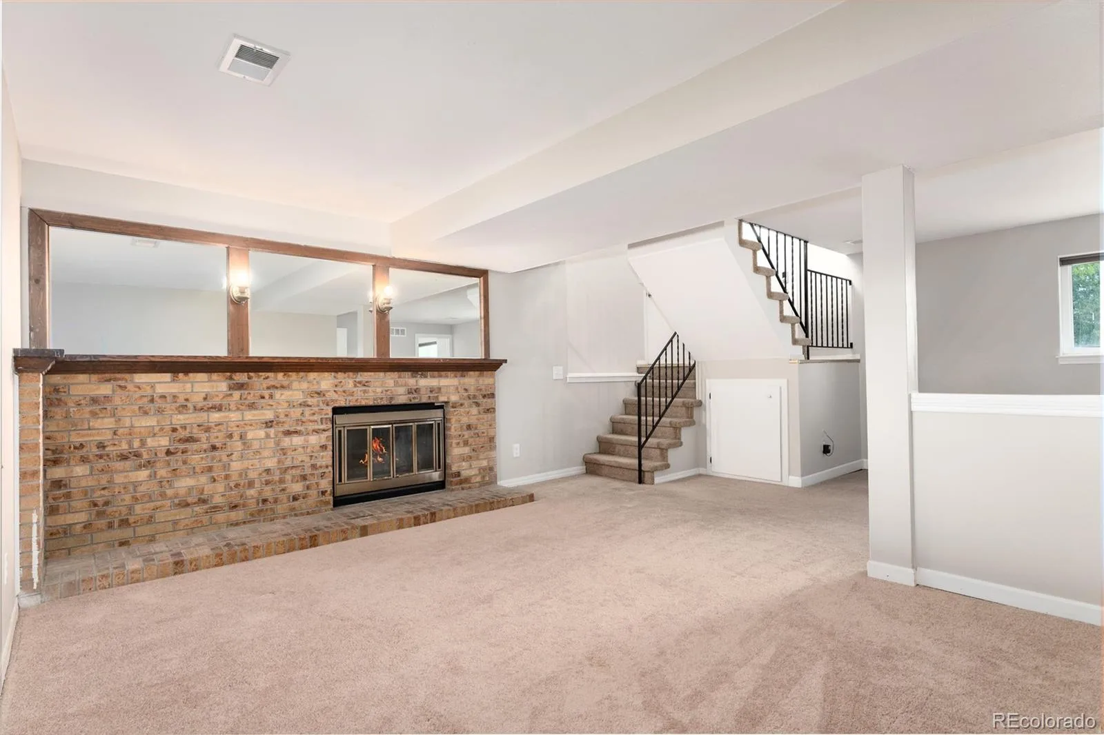 19161 E Louisiana Avenue Aurora CO 80017 | MLS #REC9377800 09302026042337 1600 25