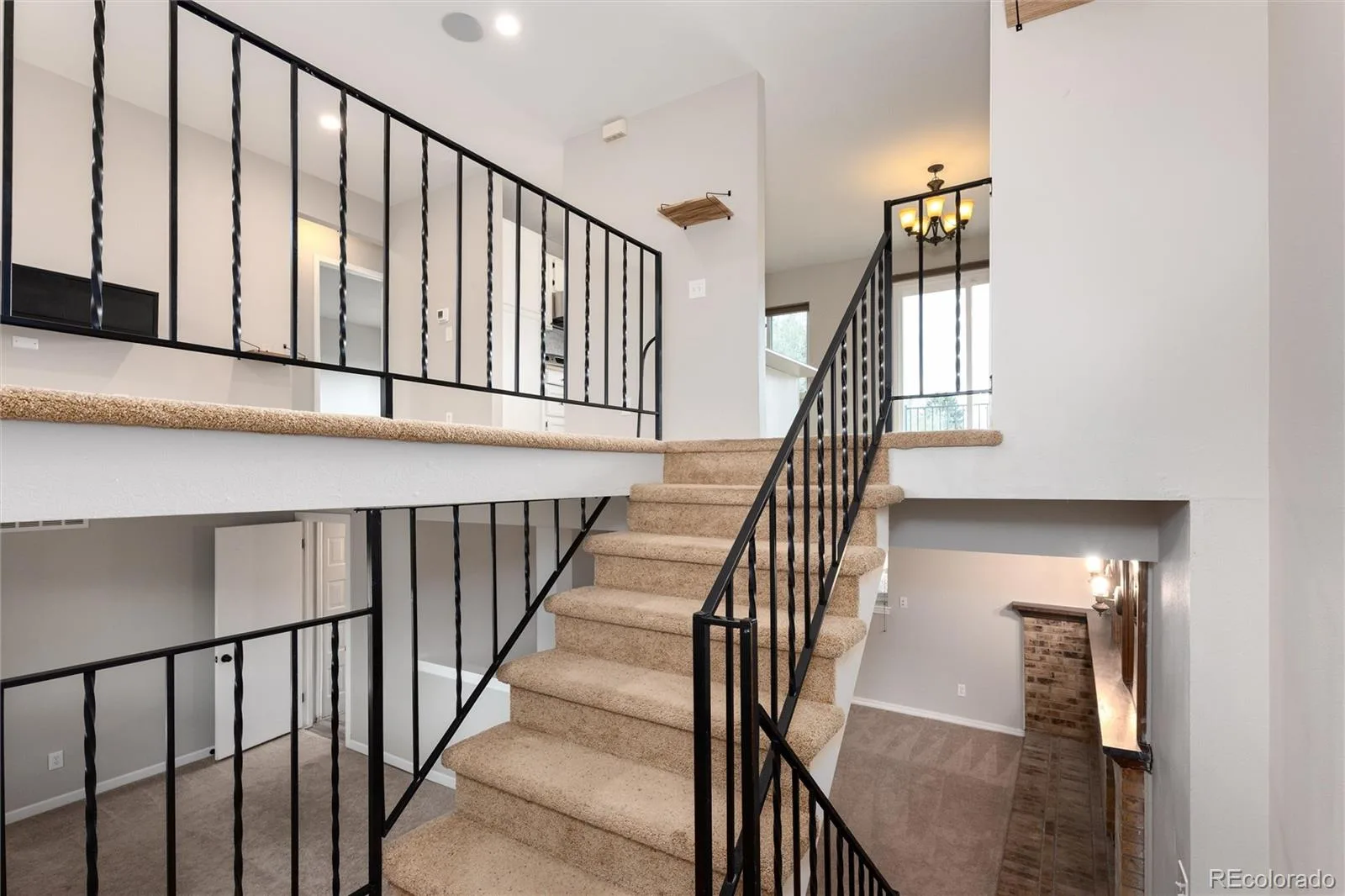 19161 E Louisiana Avenue Aurora CO 80017 | MLS #REC9377800 09302026042337 1600 5