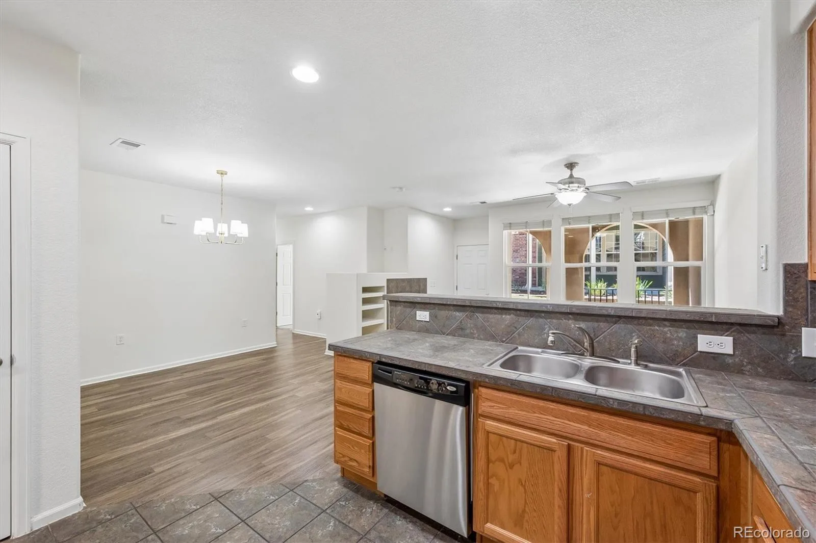 7777 E 23rd Avenue #1403 Denver CO 80238 | MLS #REC9381337 08202026212023 1600 6