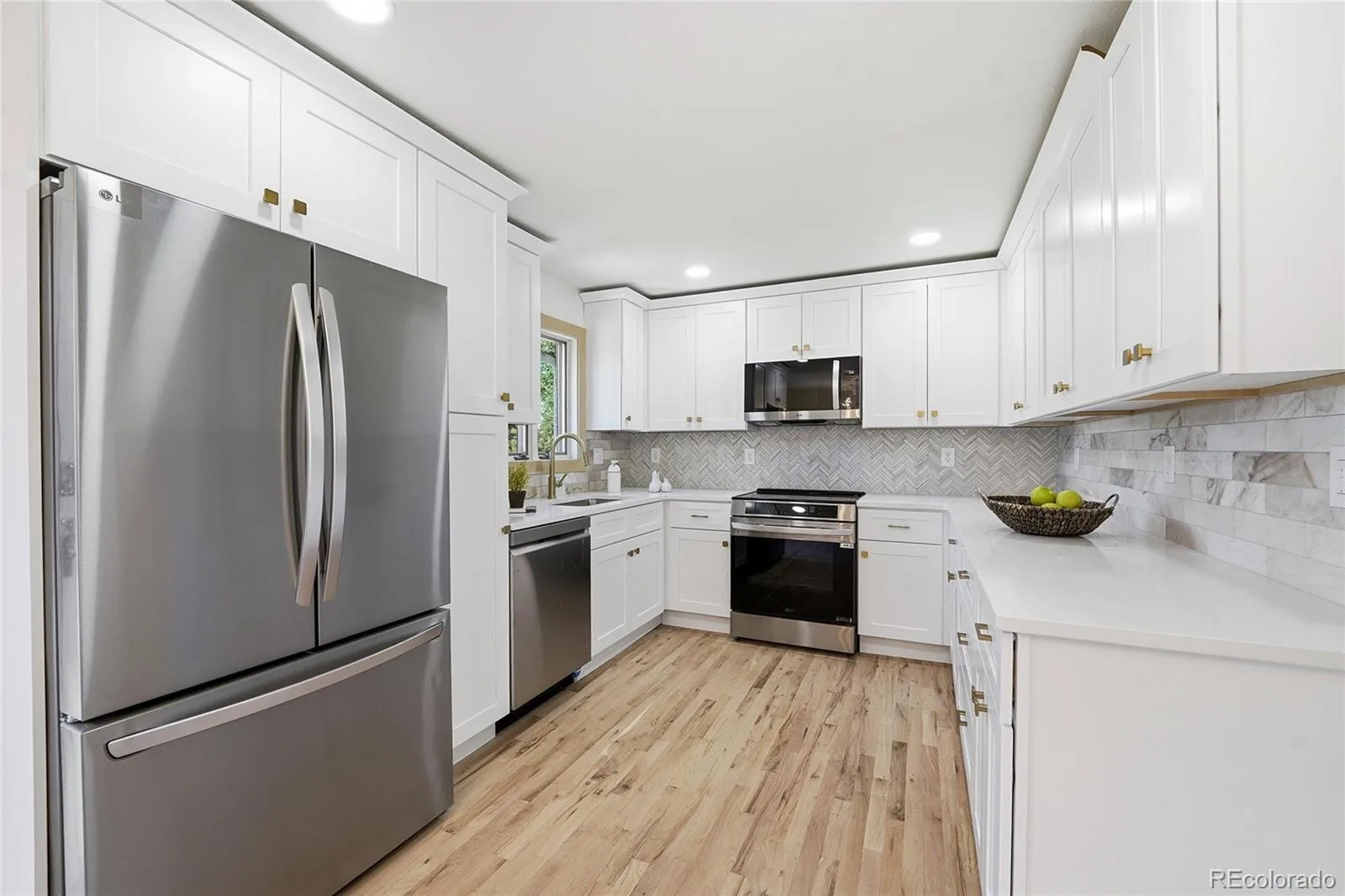 6794 S Ash Way Centennial CO 80122 | MLS #REC9381541 08162026233430 1600 11
