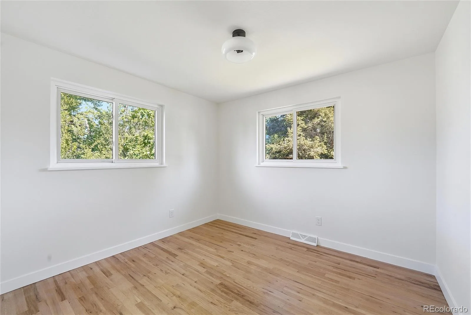 6794 S Ash Way Centennial CO 80122 | MLS #REC9381541 08162026233430 1600 17