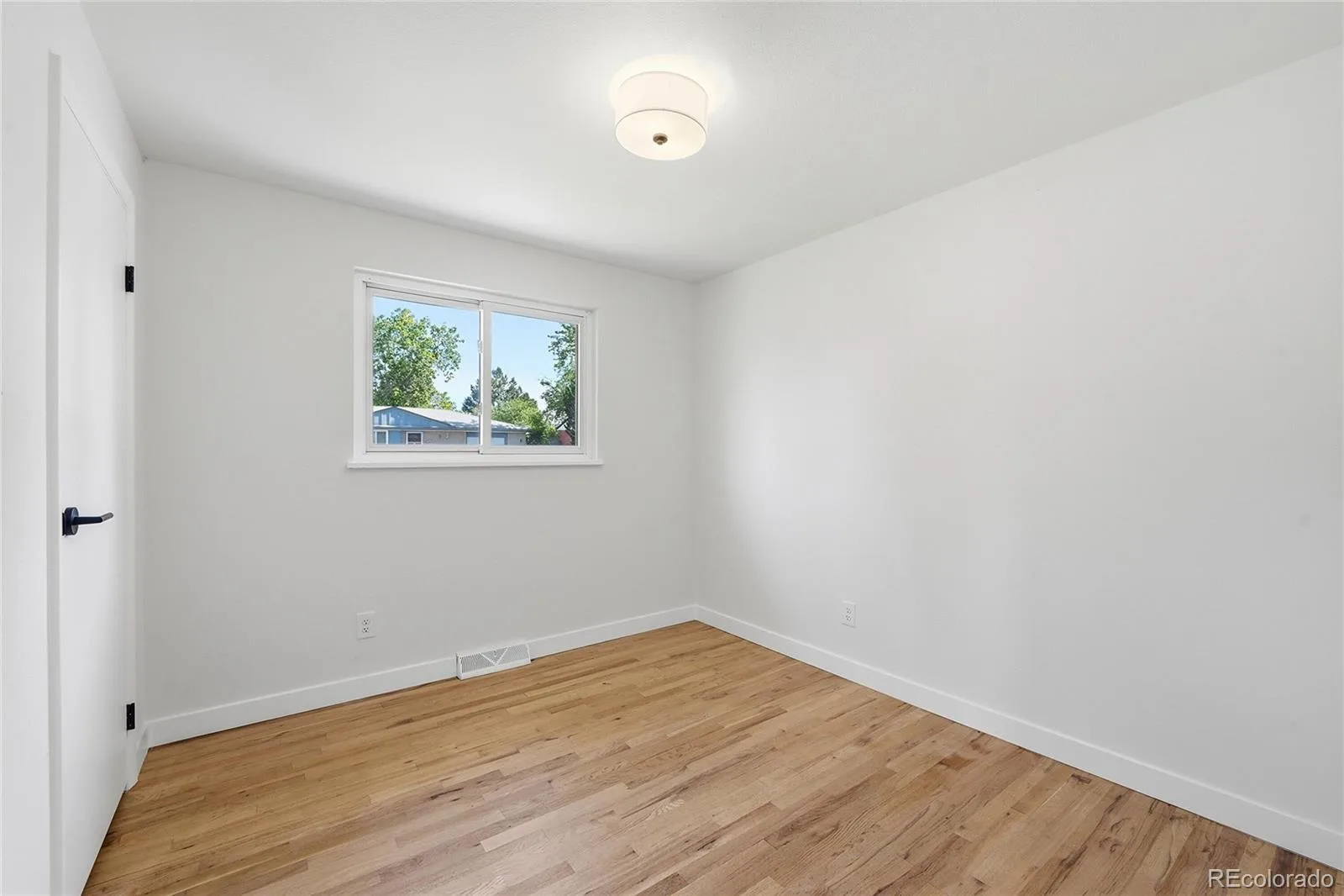6794 S Ash Way Centennial CO 80122 | MLS #REC9381541 08162026233430 1600 21