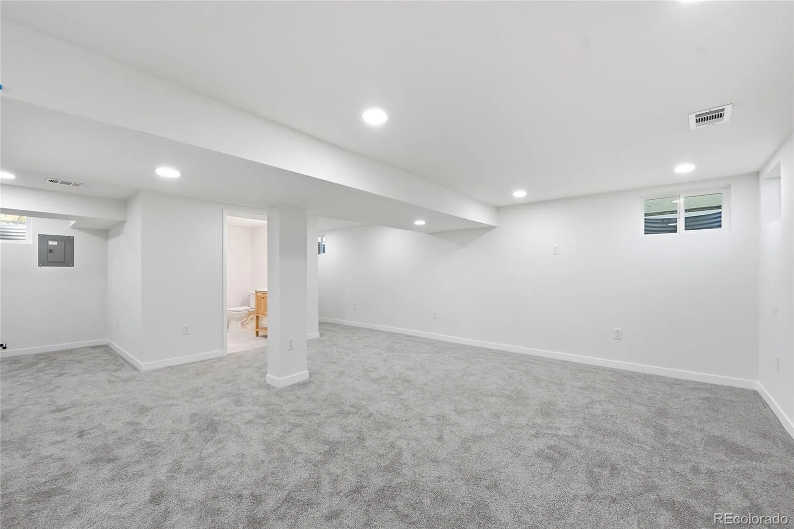 6794 S Ash Way Centennial CO 80122 | MLS #REC9381541 08162026233430 1600 24
