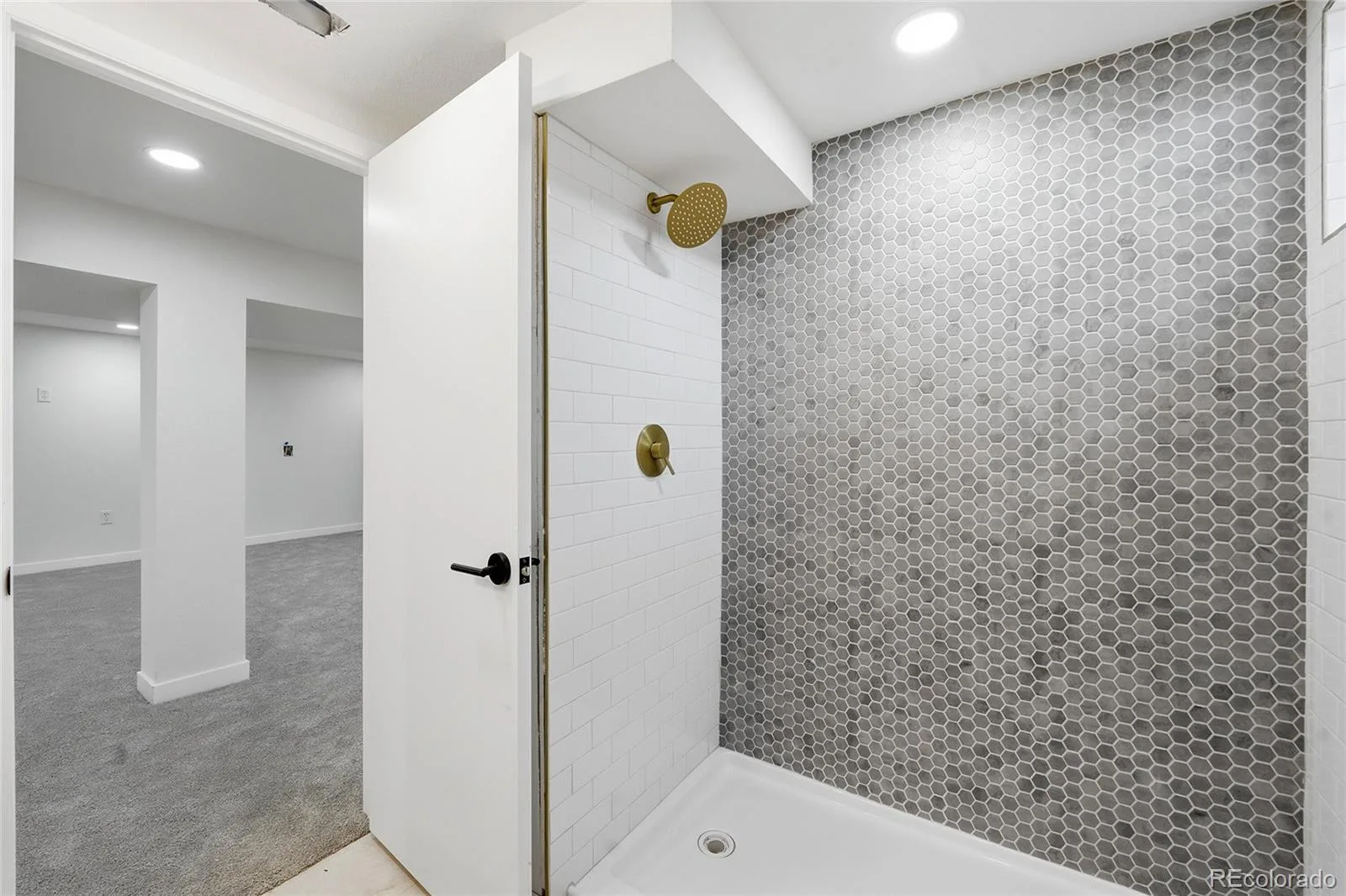 6794 S Ash Way Centennial CO 80122 | MLS #REC9381541 08162026233430 1600 29