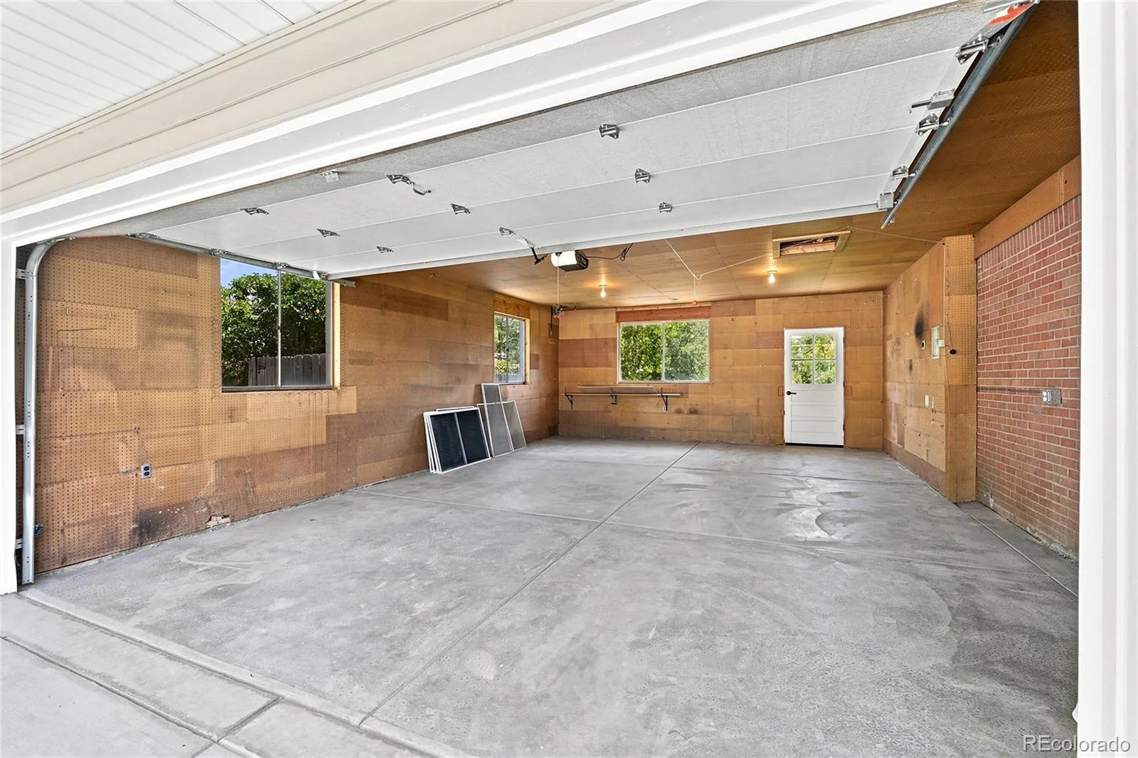 6794 S Ash Way Centennial CO 80122 | MLS #REC9381541 08162026233430 1600 42