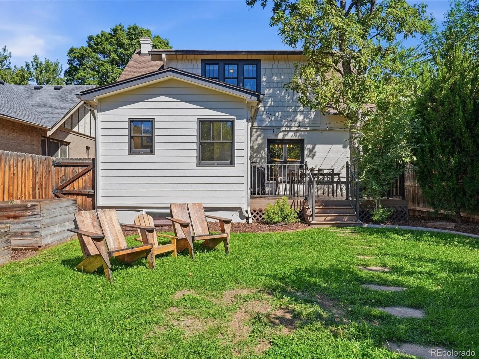 2307 Grape Street Denver CO 80207 | MLS #REC9381856 10152026015957 1600 22
