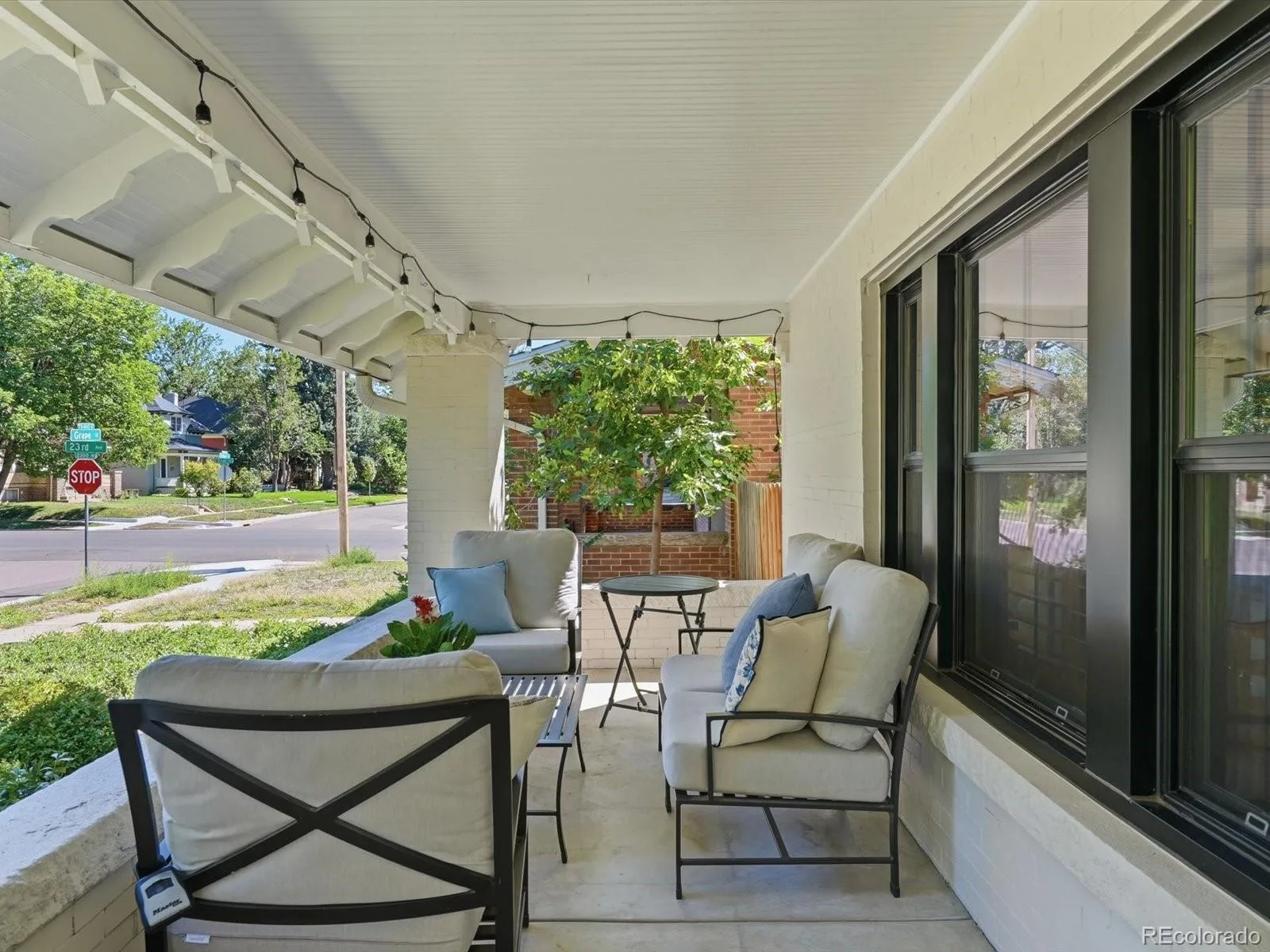 2307 Grape Street Denver CO 80207 | MLS #REC9381856 10152026015957 1600 24