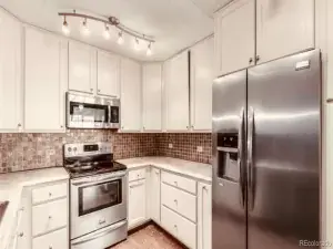 600 S Clinton Denver CO 80247 | MLS #REC9383939 07022023190358 300 6