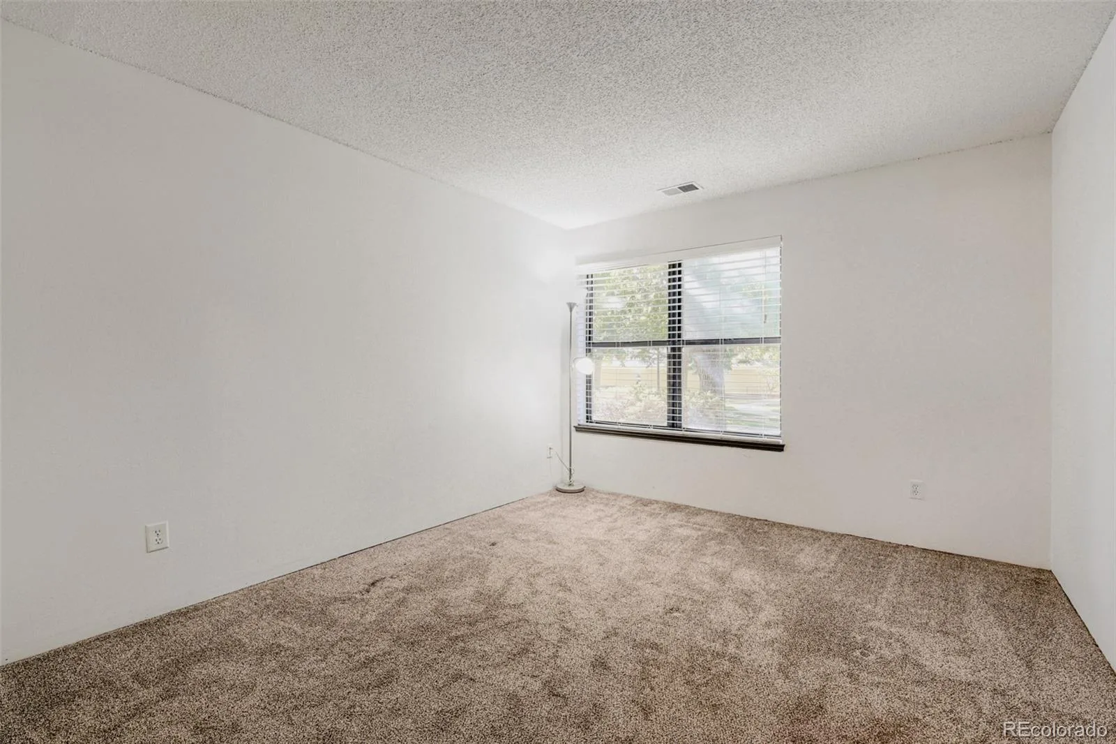 8378 S Upham Way #B106 Littleton CO 80128 | MLS #REC9384851 07302026151736 1600 14