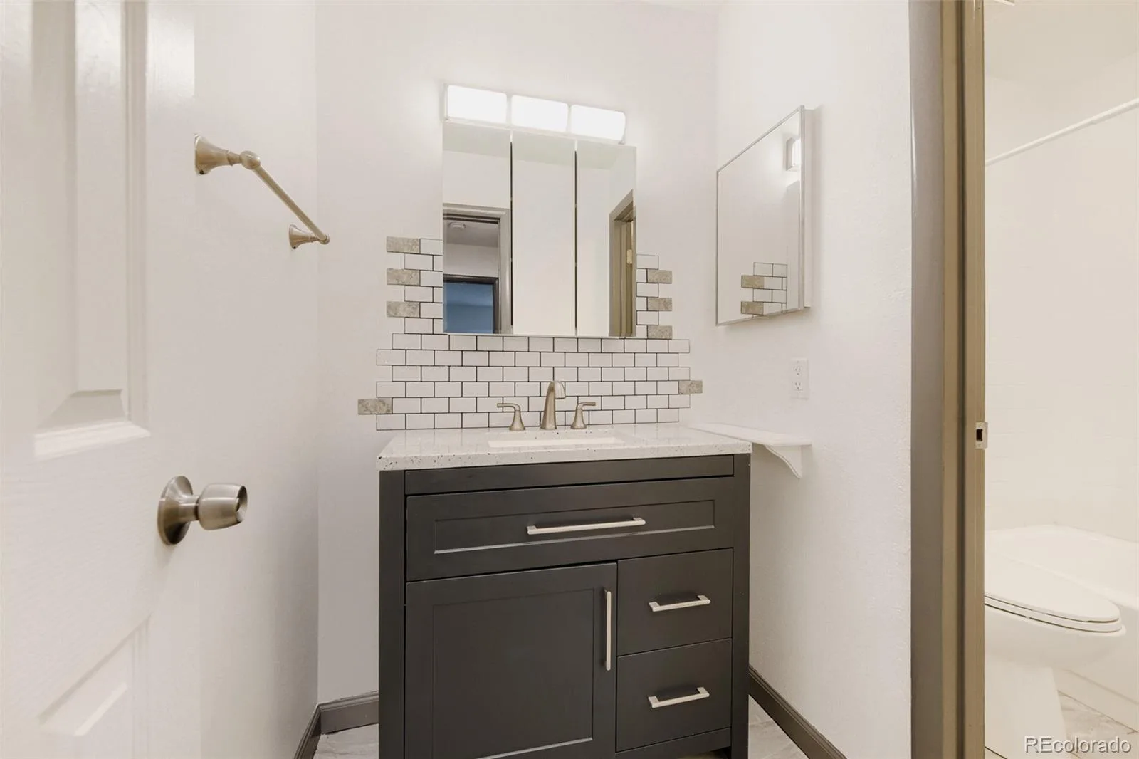 8378 S Upham Way #B106 Littleton CO 80128 | MLS #REC9384851 07302026151736 1600 19