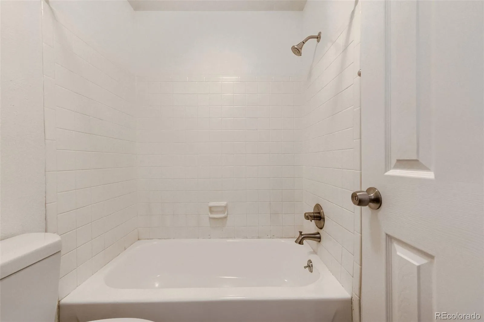 8378 S Upham Way #B106 Littleton CO 80128 | MLS #REC9384851 07302026151736 1600 20