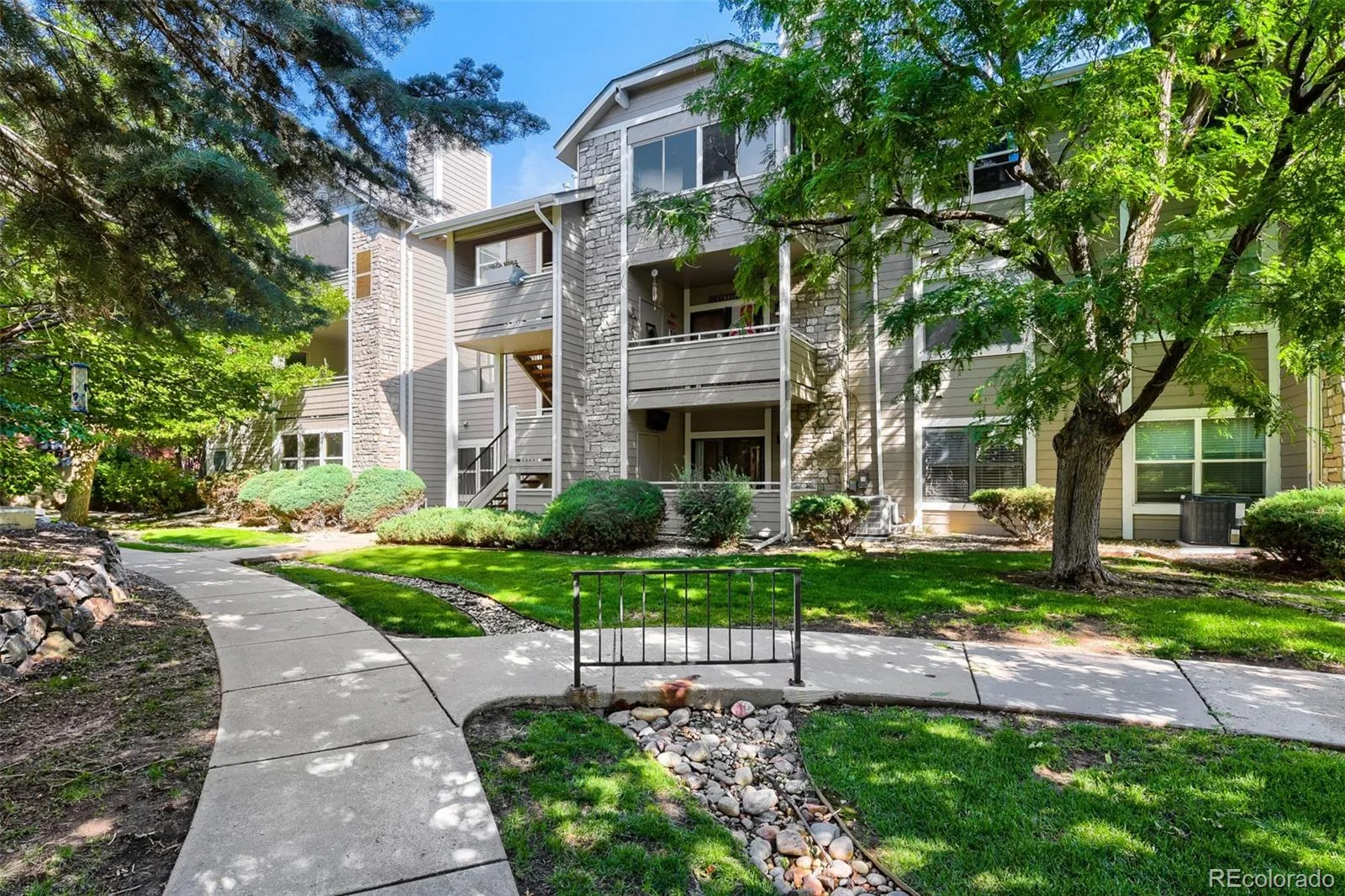 8378 S Upham Way #B106 Littleton CO 80128 | MLS #REC9384851 07302026151736 1600 4