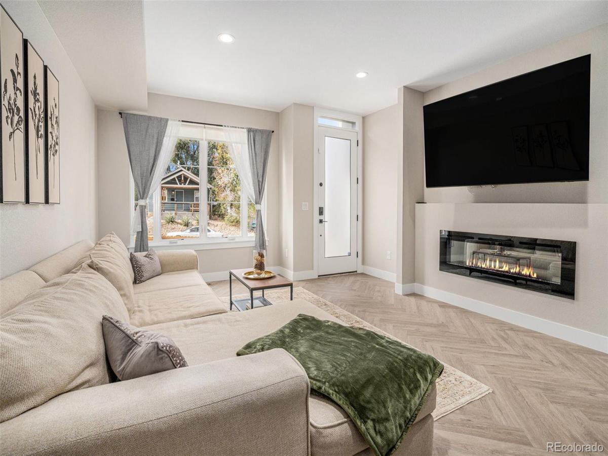 1074 Knox Court #A Denver CO 80204 | MLS #REC9386314 MLS #REC9386314 image #0